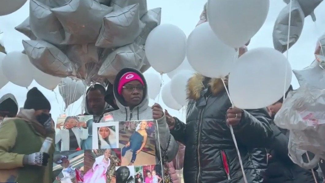 Milwaukee Northridge Lake mother, daughter deaths, family frustrated